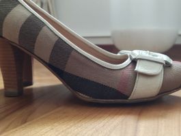 Burberry Pumps, Gr. 37 im Karolook