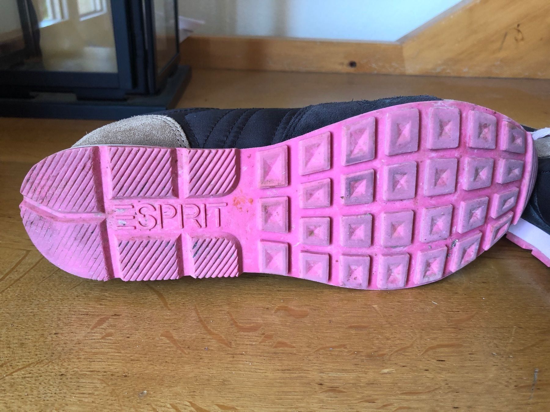 Esprit Scarpe da donna: ESPRIT Sneakers Gr. 38 – Usato da Urdorf venduto da Resumasa 4