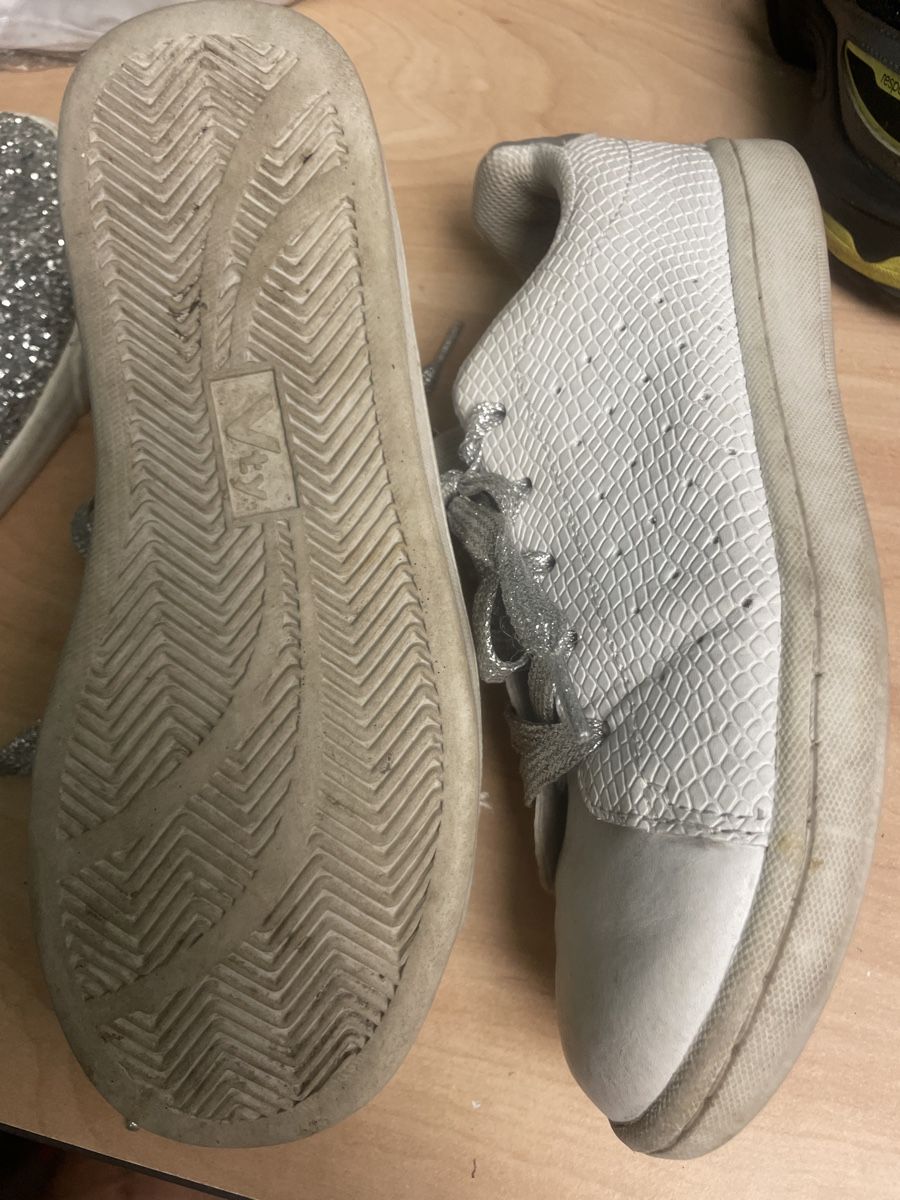 Scarpe per ragazze: Vty Mädchen Turnschuhe, weiss, Gr.36 – Usato da Obergerlafingen venduto da cabo4 2