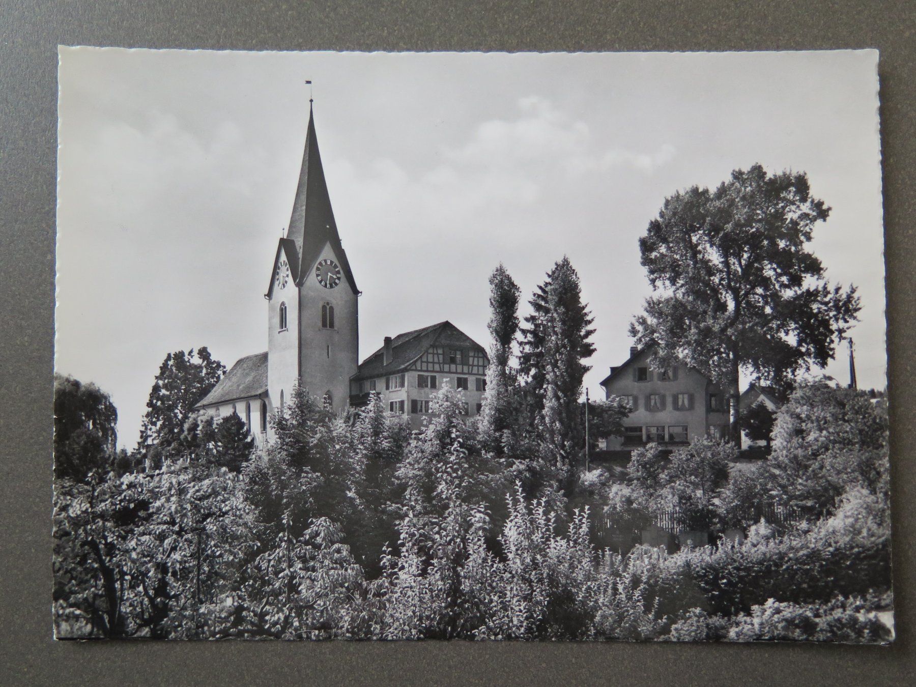 Ansichtskarten: ZÜRICH-HÖNGG - KIRCHE – Gebraucht aus Wittenbach von lipasal