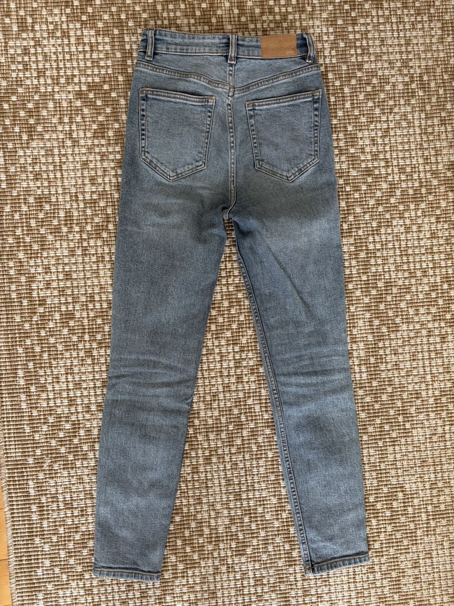Zara Jeans: Zara Jeans, hellblau, Grösse 34 – Usato da Kriens venduto da Livv7 4
