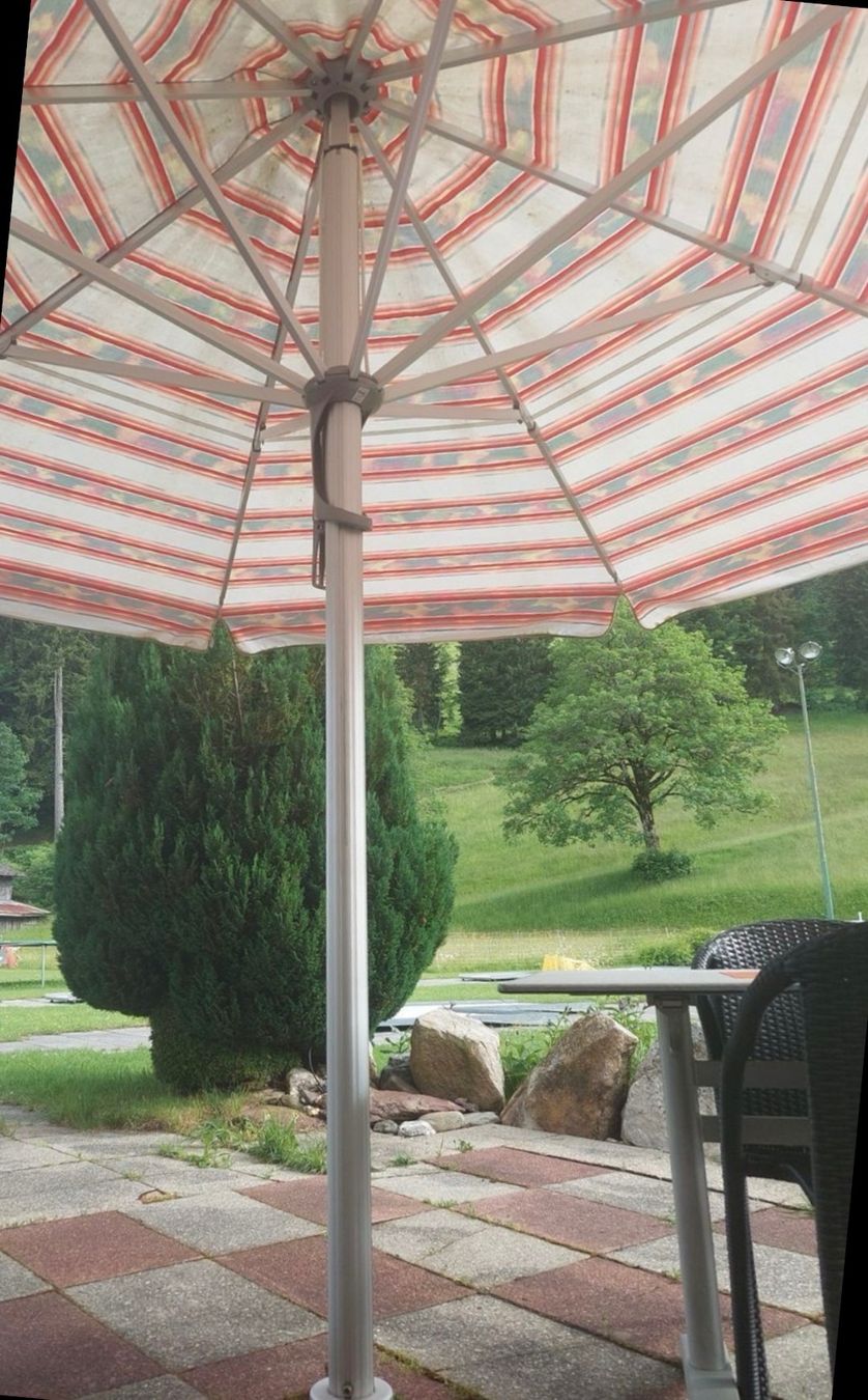 Glatz Ombrelloni: Sonnenschirm Glatz – Usato da Wil SG venduto da Carambar007 3
