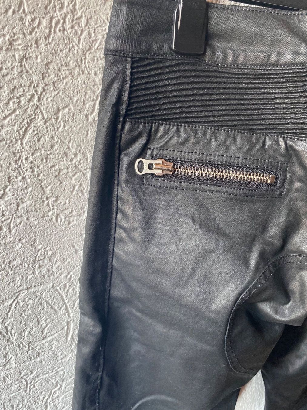 Isabel Marant Pantaloni: Isabel Marant biker Hose – Usato da St-Blaise venduto da sus_6wgz 4