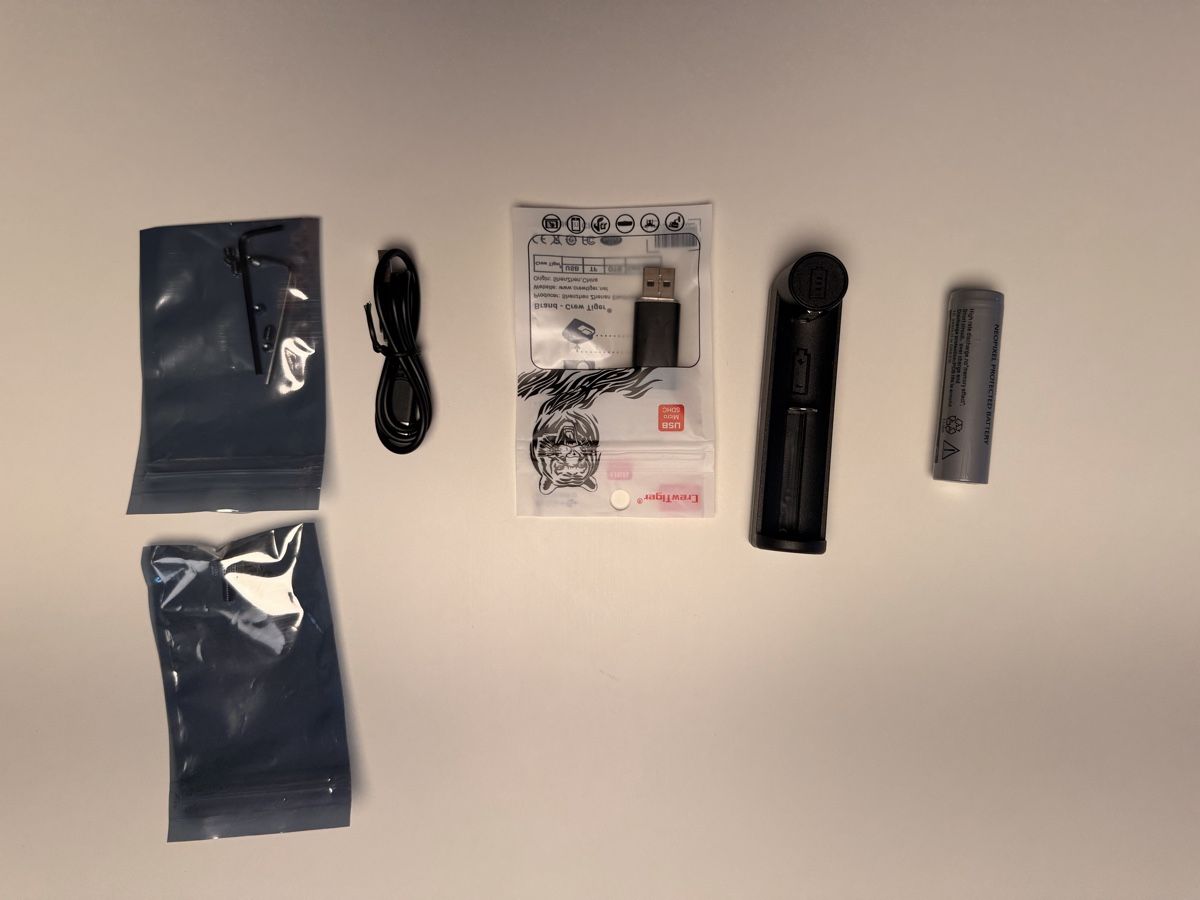 Altro per Film & Serie: Mando Lichtschwert leichte Gebrauchs Spuren  – Usato da Buchs venduto da nev_vc9k 2