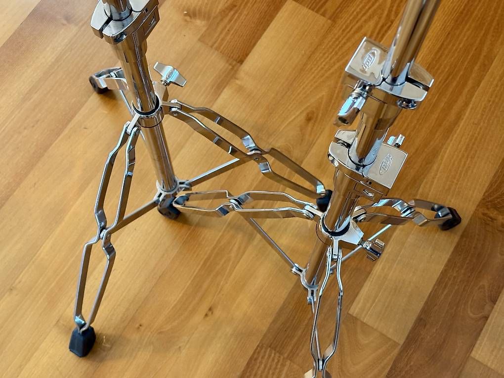 Musikinstrumente: Cymbal Ständer – Gebraucht aus Balgach von Psalty 2
