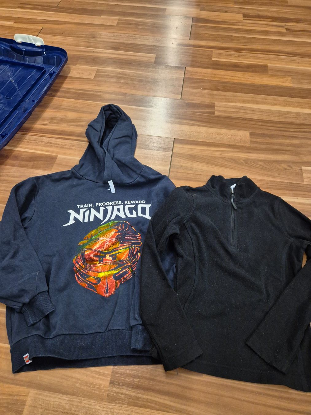 Maglioni & Felpe: Ninjago Pullover gr 134 & Fleecepulli, 128 B27 – Usato da Schwarzenburg venduto da Flamingo07