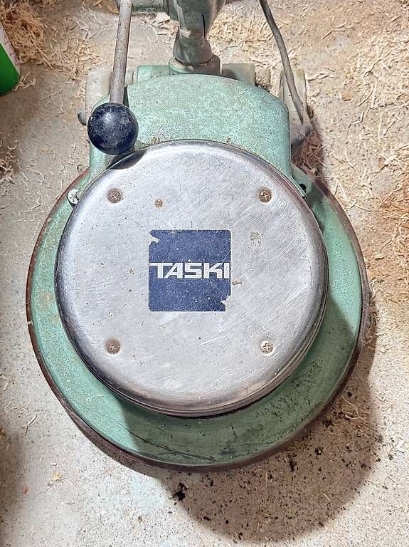 Altro per la casa: TASKI Mono-brosse 1400tr/min monobrosse – Usato da Conches venduto da jpziegert