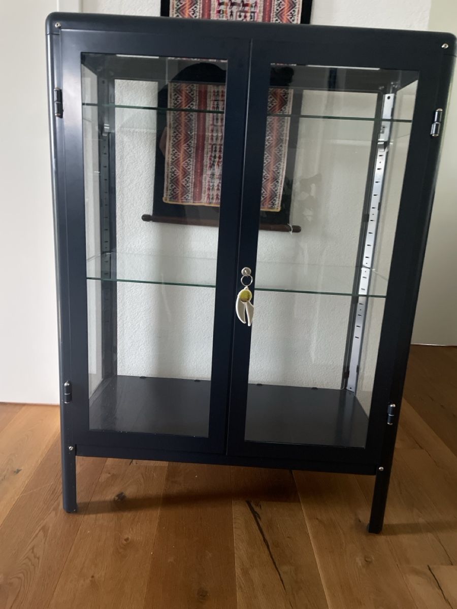 Ikea Vetrine: Vitrine Ikea  – Usato da Känerkinden venduto da christine.13