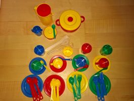 Spielgeschirr, Set Kunststoff, 90er Jahre, guter Zustand