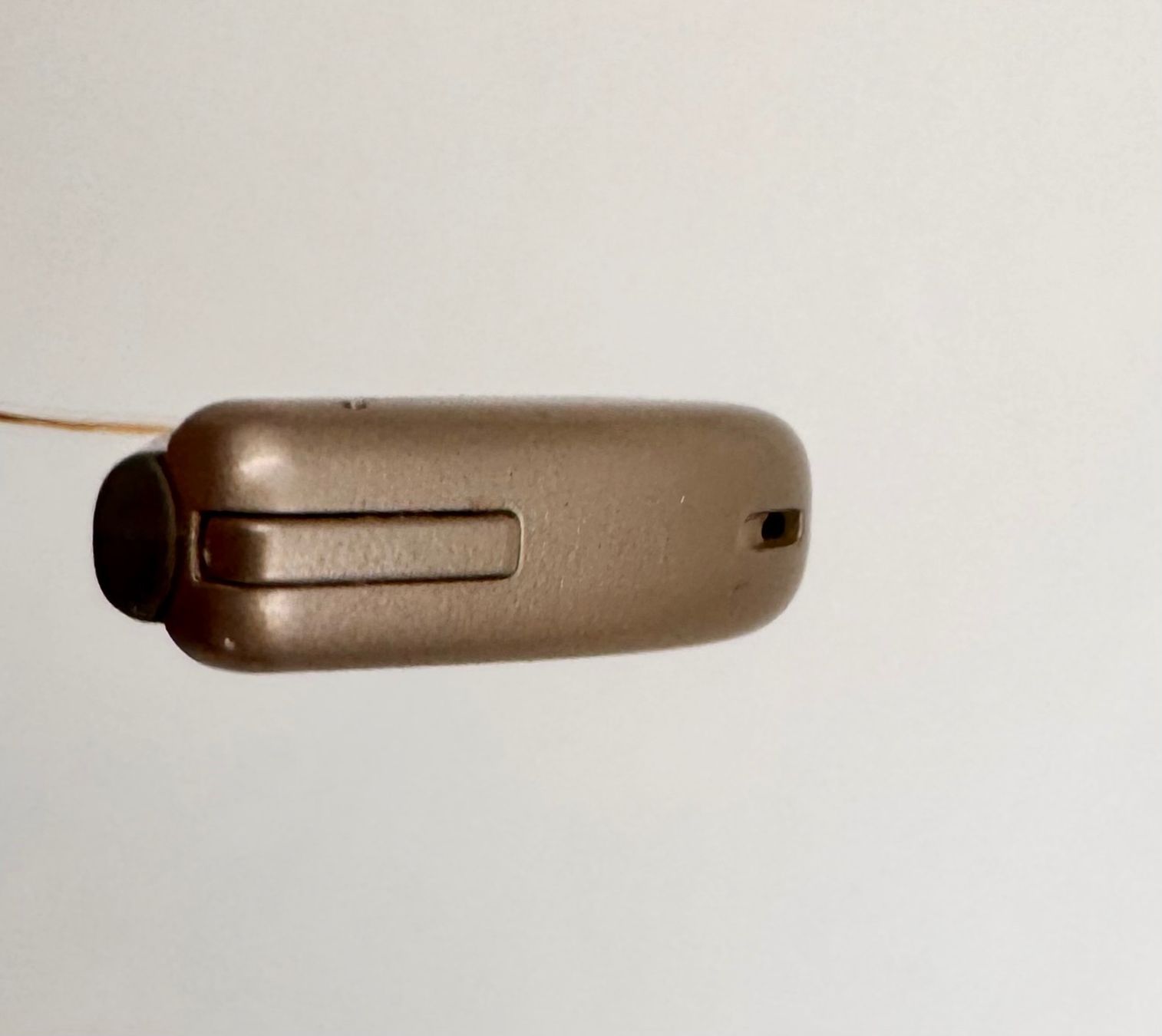 Oticon Attrezzature mediche: Oticon OPN3 RC Hörgerät Links – Usato da Hermetschwil-Staffeln venduto da Sigmund57