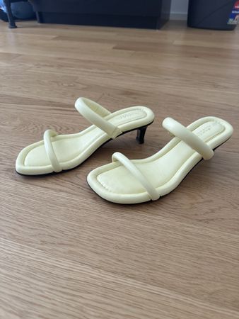 Mules jaune beurre Isabel Marant taille 39