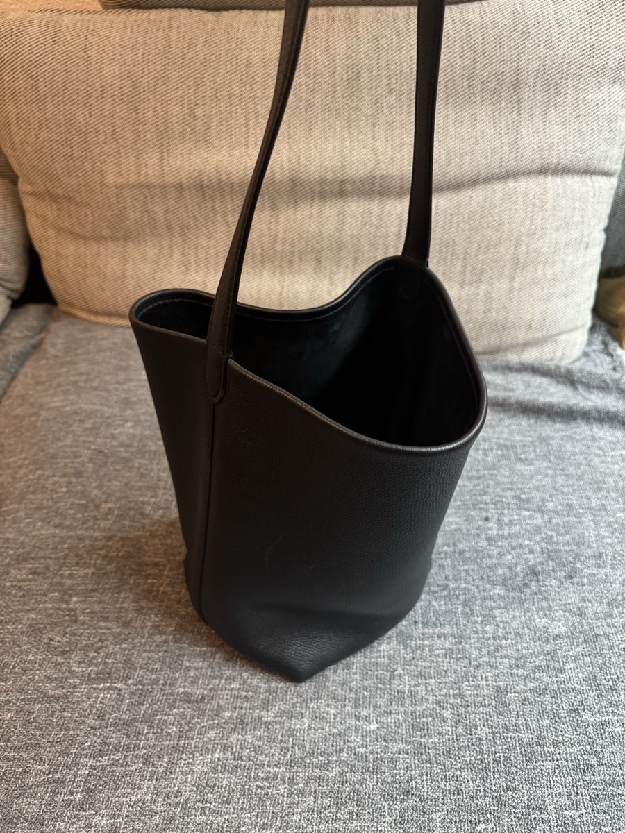 The Row Borse: The Row Medium N/S Park Tote Bag – Usato da St. Gallen venduto da wuj_8mpk 1