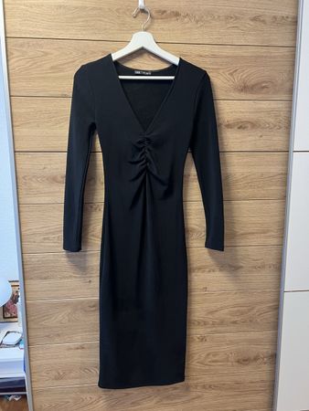 Elegantes Zara Kleid schwarz Grösse S - Neuwertig