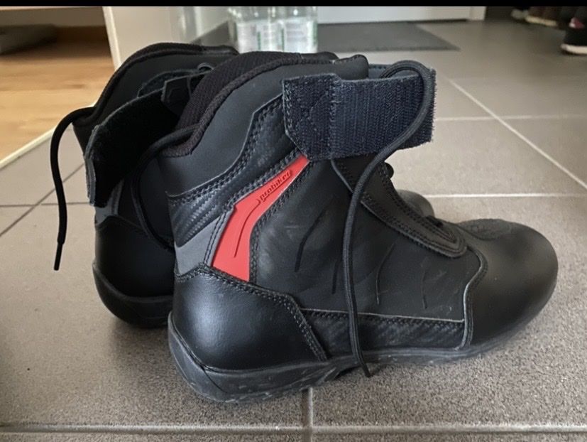 Scarpe da donna: Motorradschuhe Damen Grösse 39 pro Biker – Usato da Reinach BL venduto da est_9x65