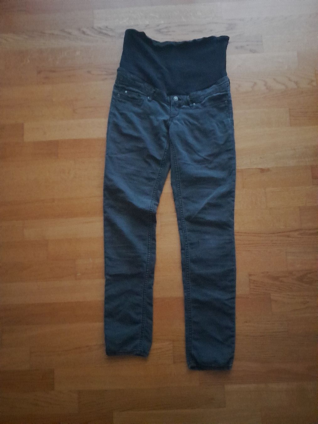 Lotti di vestiti: Umstands Hosen Gr S/M – Usato da Winterthur venduto da MaaKath 2