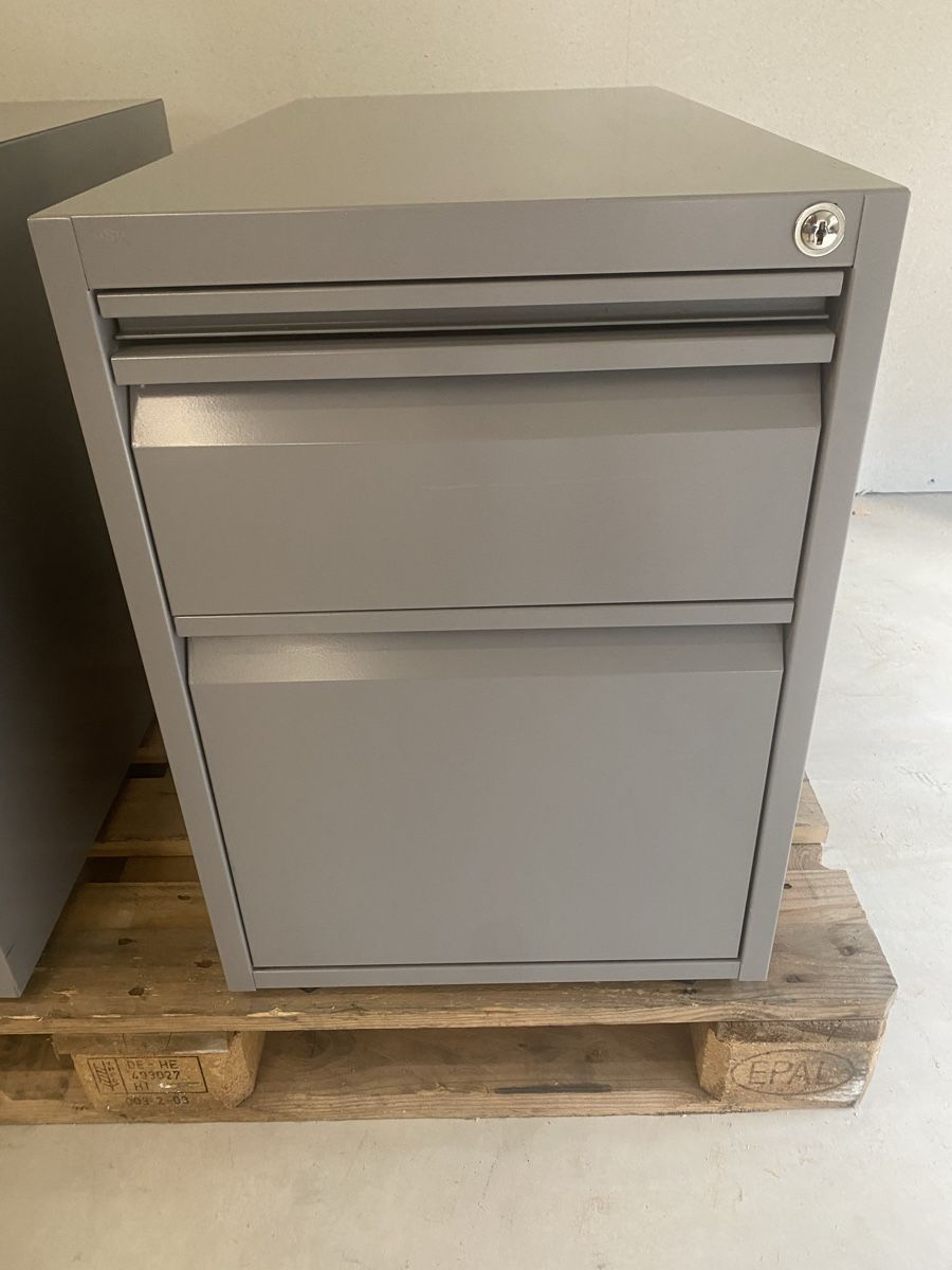 Lista Banconi: Bürokorpus 42x80x58cm – Usato da Seewen SZ venduto da shaky01