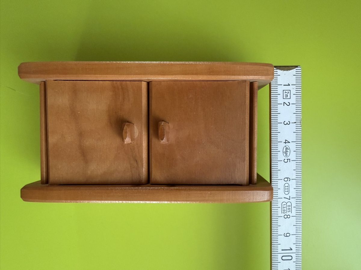 Puppenhäuser & -möbel: Puppenhausmöbel aus Holz – Gebraucht aus Kirchberg BE von wimmler 5