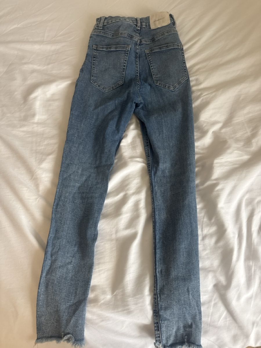 Pull&Bear Jeans: Pull&Bear Jeans, Gr. 36 – Gebraucht aus Pratteln von syr_g2ql 1
