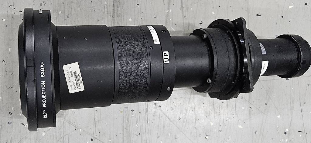 Objectifs: Barco HB TLD+ FF Objektiv 1.2:1 – D'occasion à Rüti ZH par Philippek