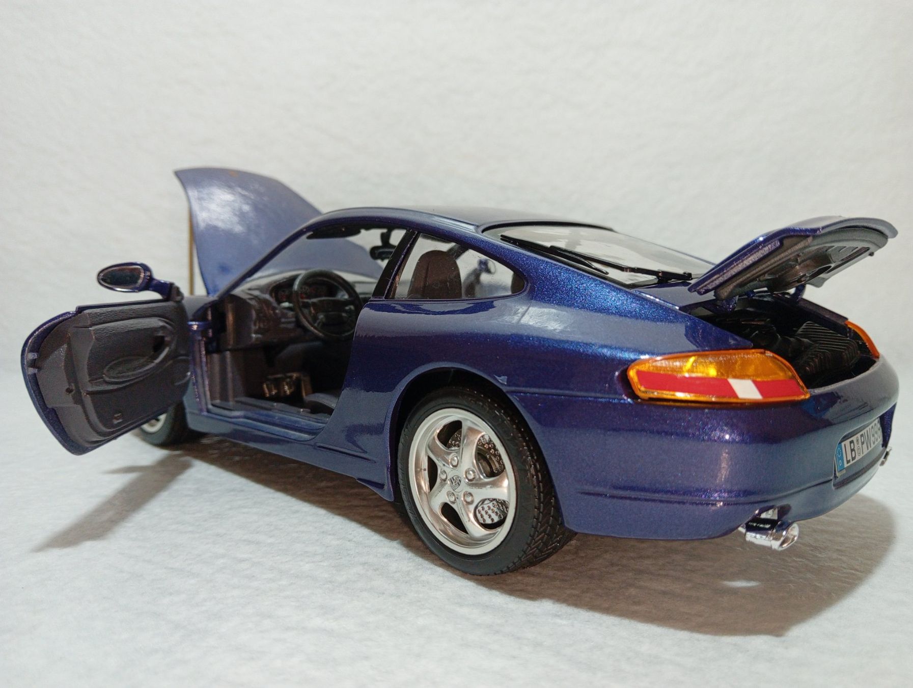 Porsche Modellini d'auto: Porsche Carrera 911 – Usato da Huttwil venduto da Secondtrain 3