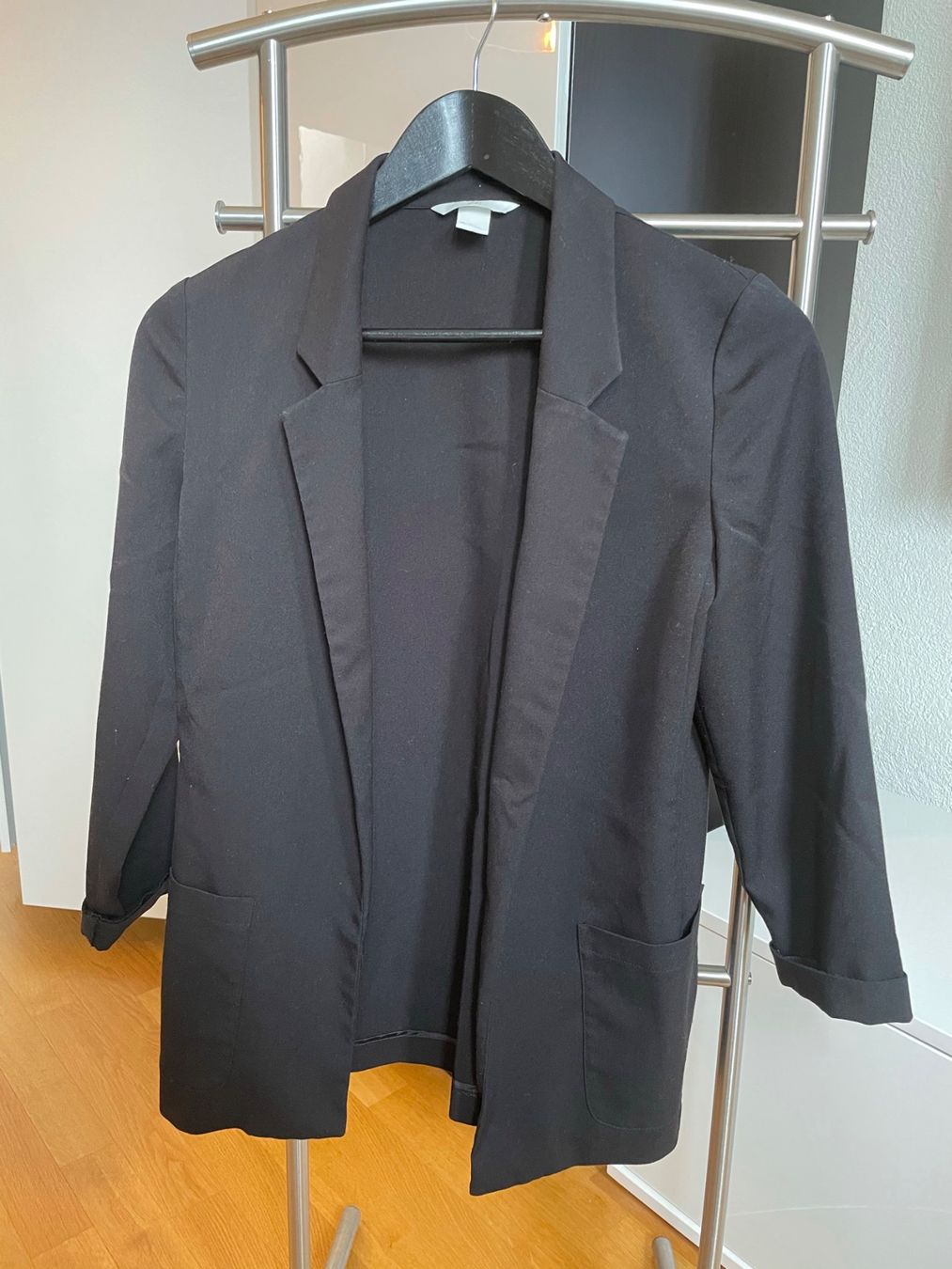 Giacche: H&M schwarze Blazer – Usato da Grenchen venduto da iagiag
