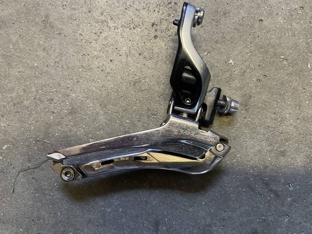 Pezzi di ricambio: Dérailleur avant Shimano Dura ace – Usato da Etagnières venduto da babacool17