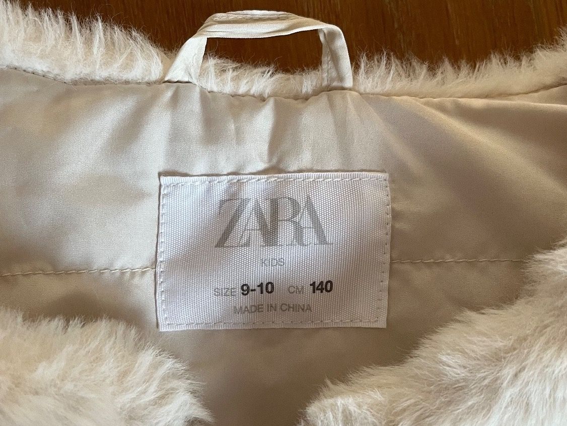 Veste Fille Zara - Fausse Fourrure Beige - Taille 9/10 Ans - Occasion En Très Bon état