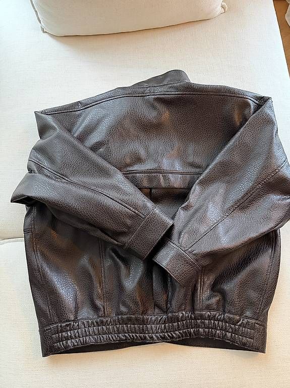 H&M Giacche: JACKE H&M – Usato da Muri AG venduto da enwtx 3