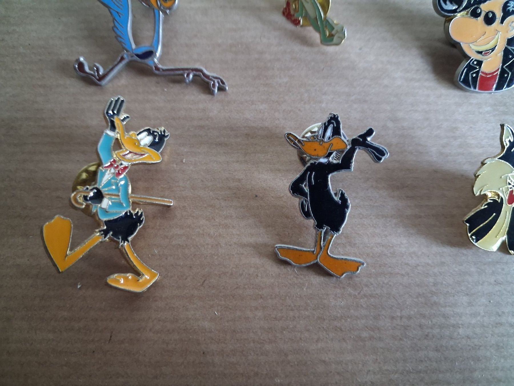 Disney Plaketten & Abzeichen: 14 Pins Comics mit Verschluss. Gemäss Bildern – Gebraucht aus Hagendorn von siwasi3 3