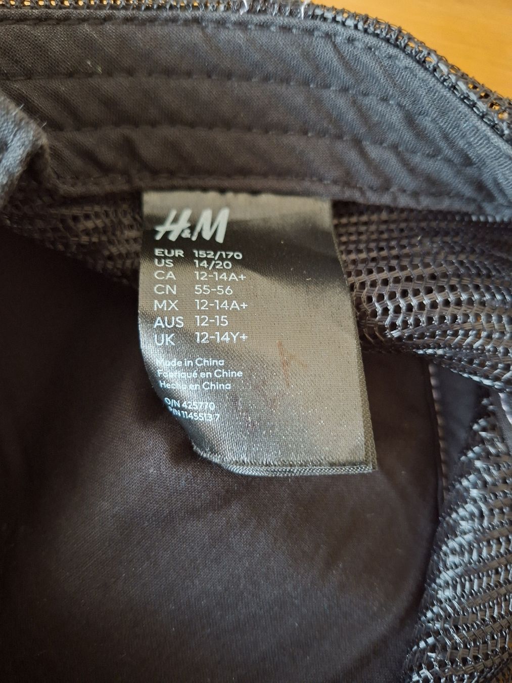 Altro abbigliamento per bambina: Mädchen Sonnenhut – Usato da Lyss venduto da Infinia 2