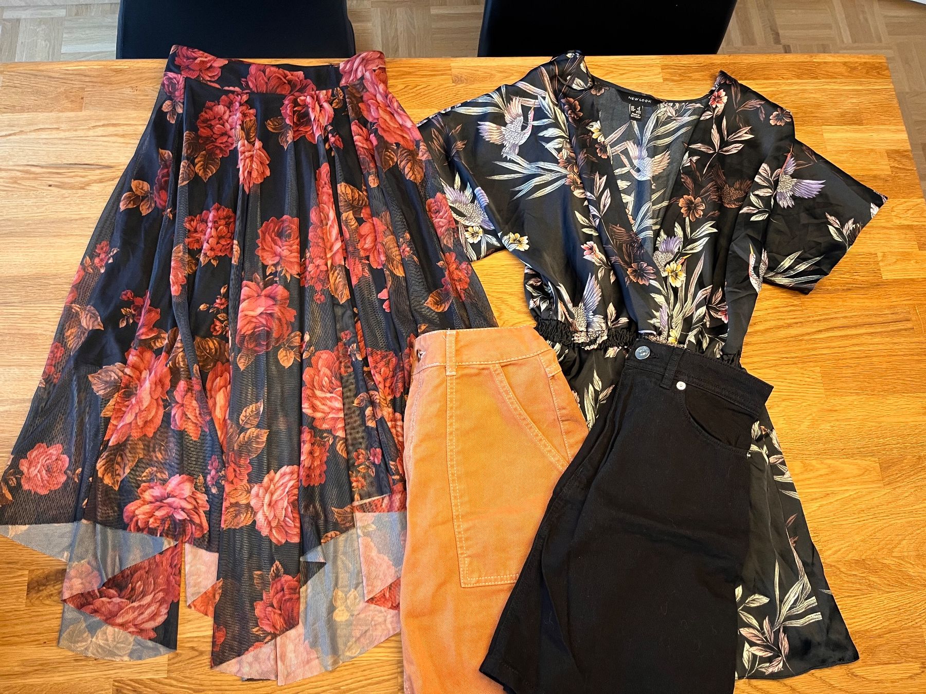 Lotti di vestiti: Kleiderpaket Sommer Grösse S – Usato da Biel/Bienne venduto da Lalala333
