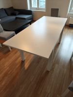 IKEA Esszimmer-Set: Moderner Tisch mit 6 bequemen Stühlen