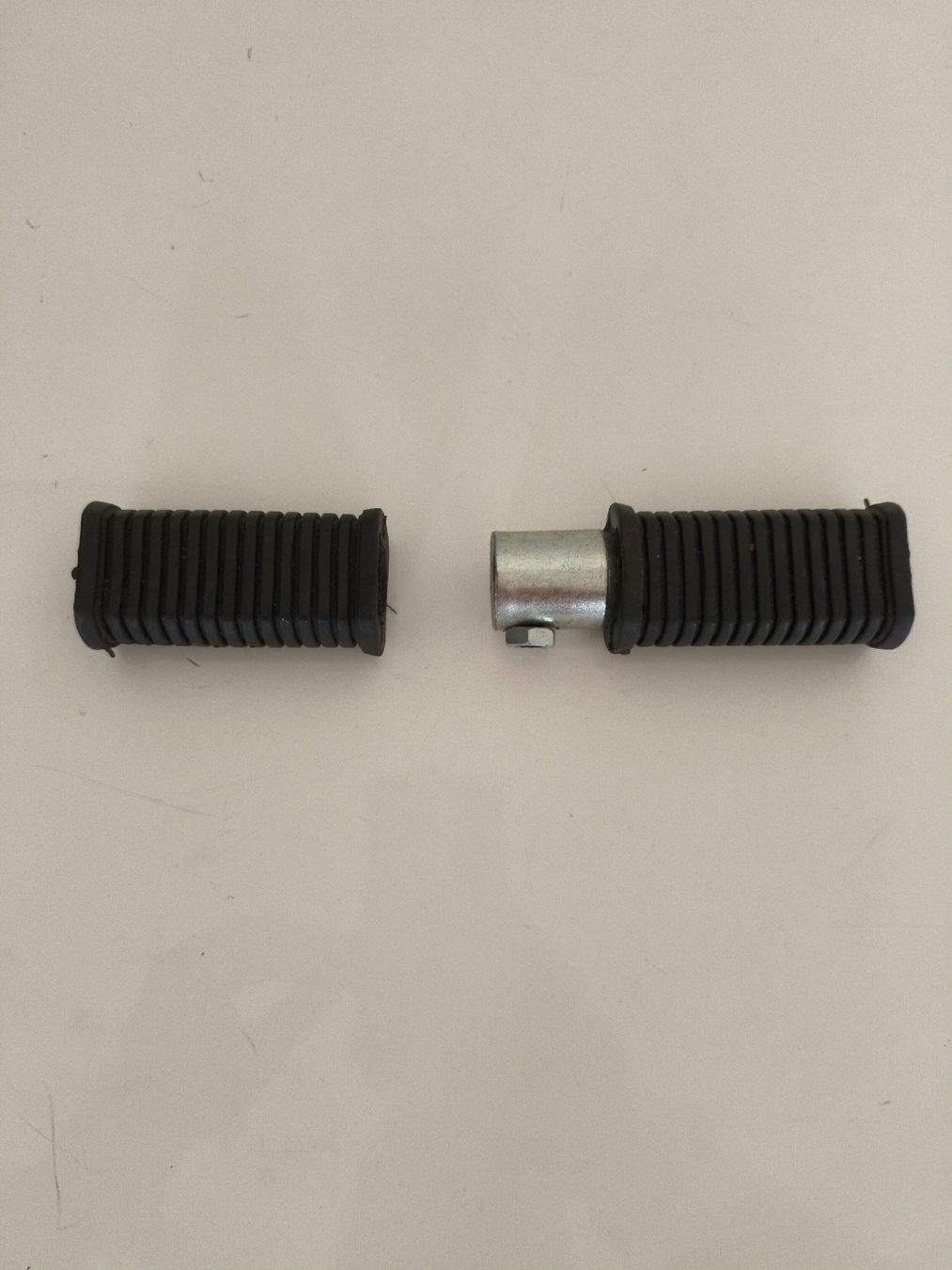 Pièces pour mobylette: Fussraster für Mofa – D'occasion à Stans par thomin8989