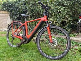 Rotes E-Bike Cube-Kathmandu Hybrid EXC 750, Diamant, 54 cm