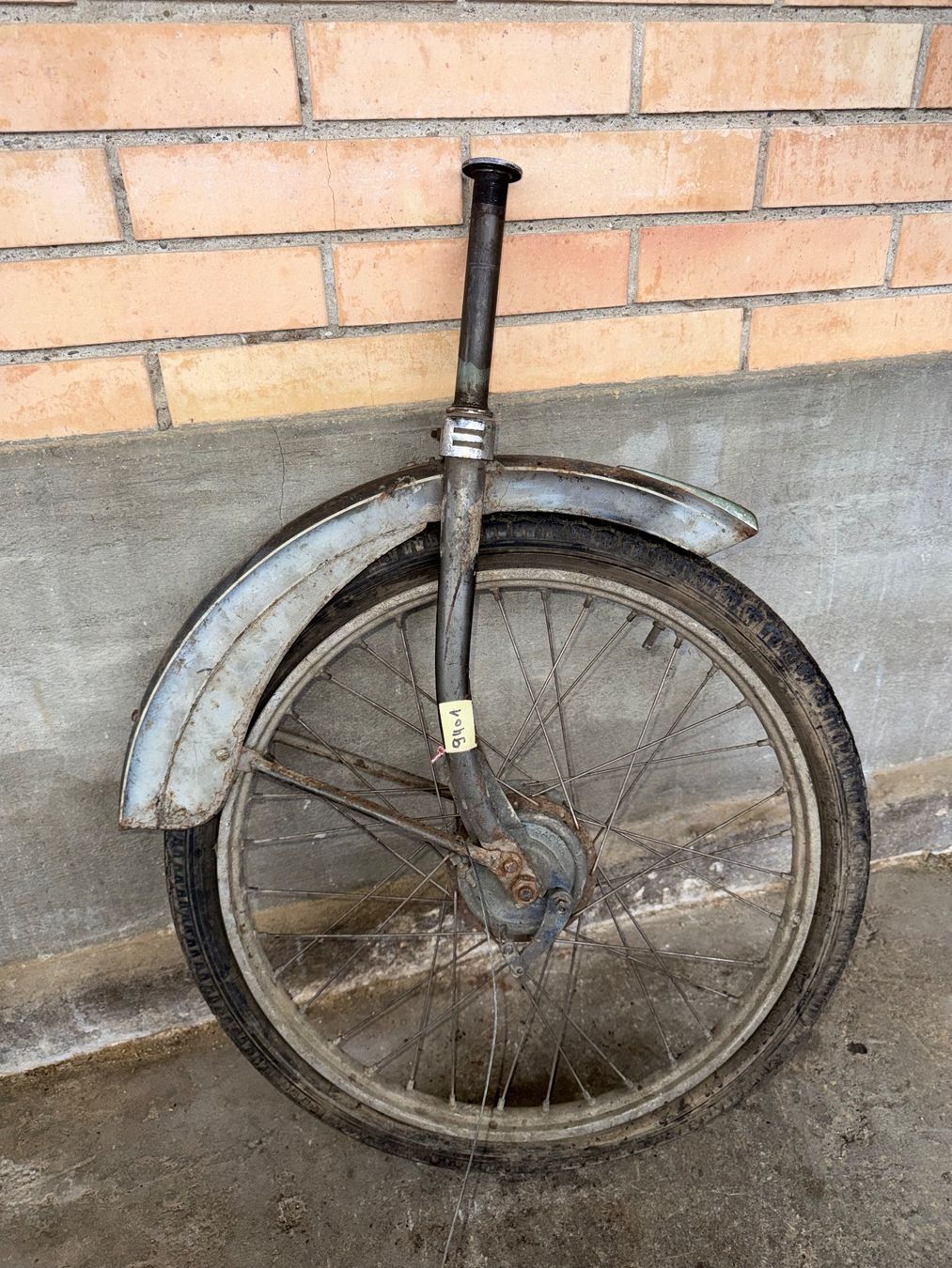 Sachs Parti ricambio per ciclomotori: Sachs 502 Mofa Starrgabel mit Vorderrad – Difettoso da Fahrni b. Thun venduto da berger_tuning34 2