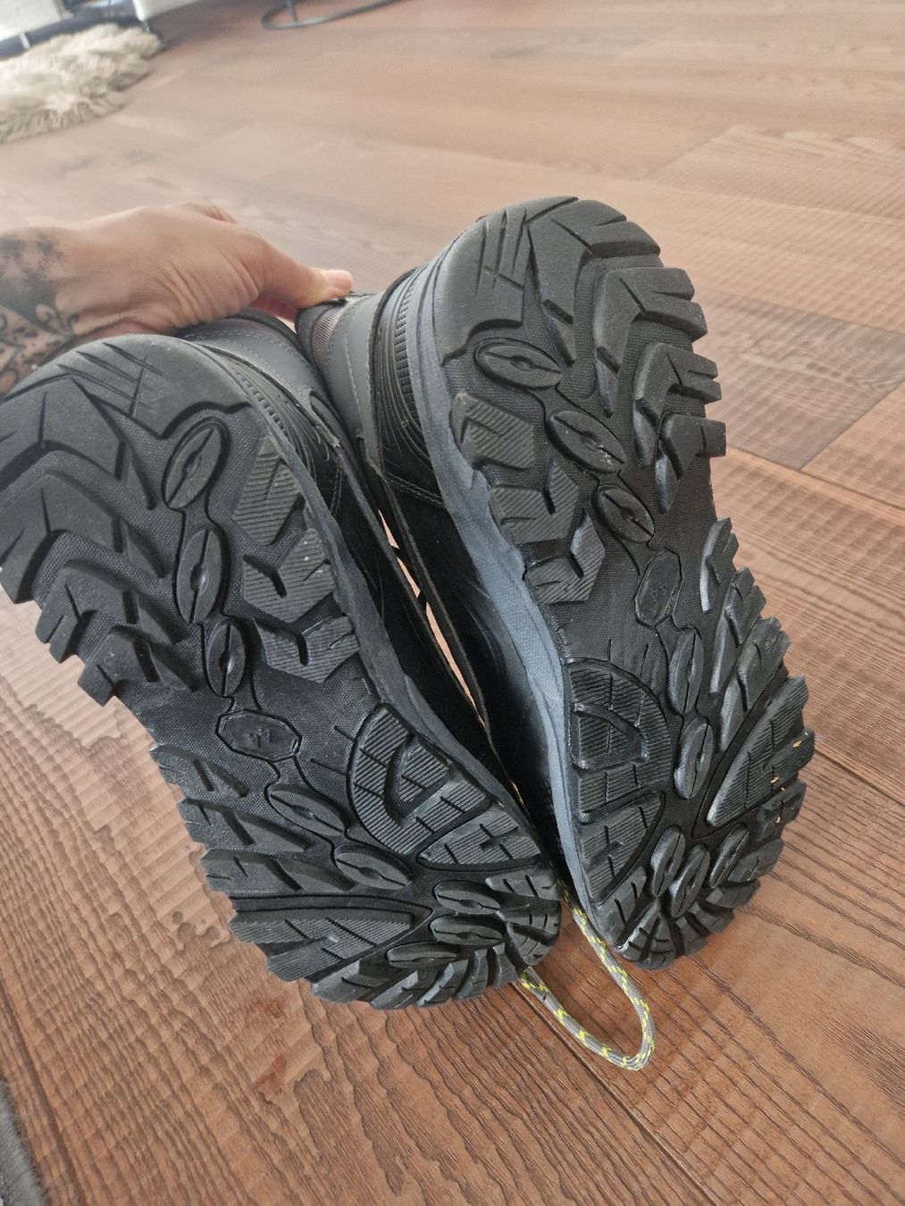 Herrenschuhe: Warme Winterstiefel / Snowboots mit Thinsulate-Isolierung – Neu (gemäss Beschreibung) aus Zürich von GCR01 1