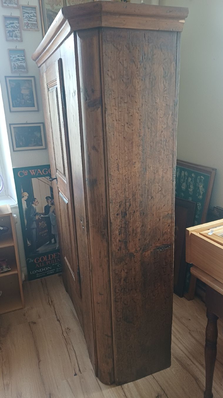 Schränke: Schöner Barock Schrank – Gebraucht aus Flawil von Pinkmalibu 6