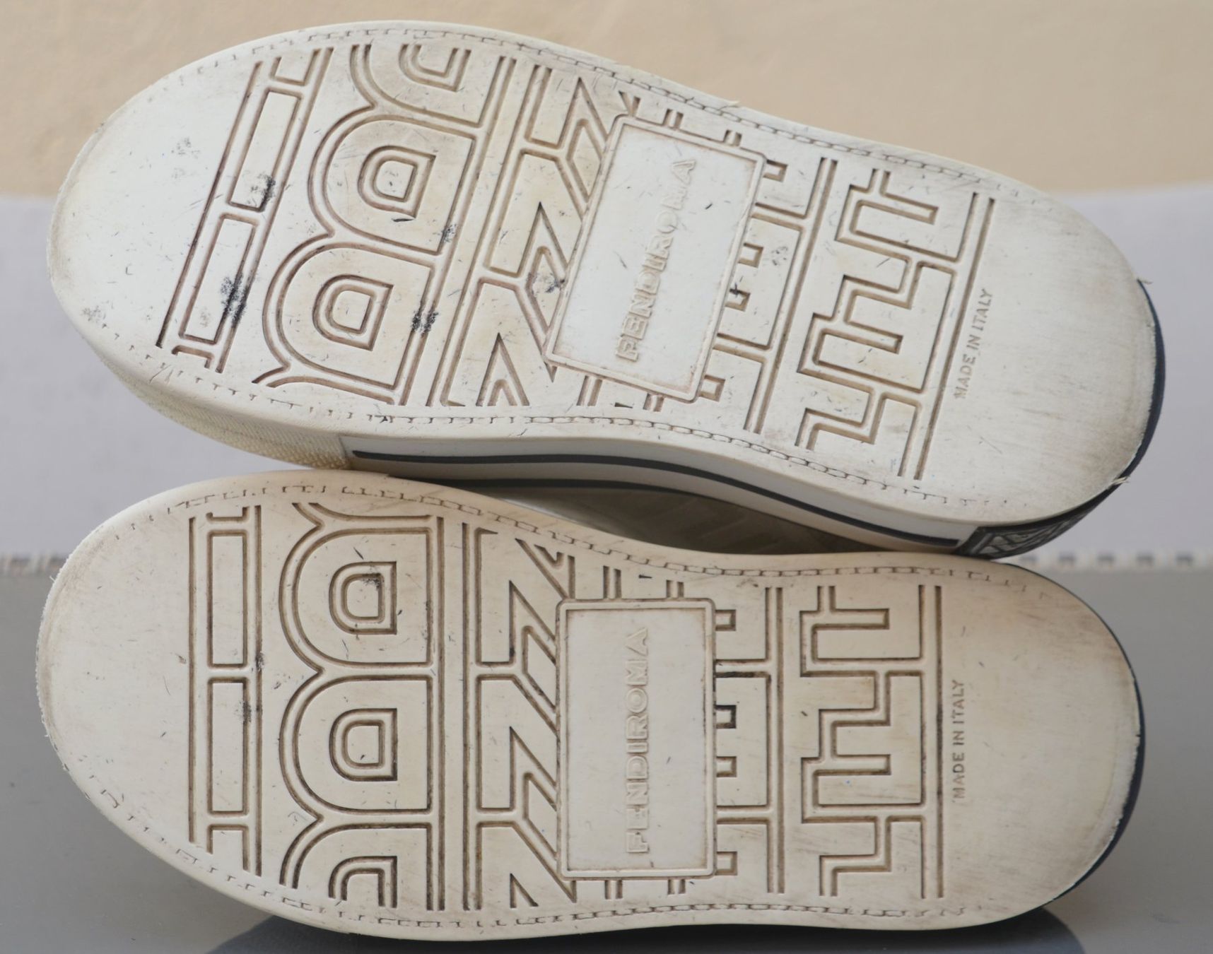 Fendi Damenschuhe: Fendi Sneakers  .37 – Gebraucht aus Collonges von arashee 8