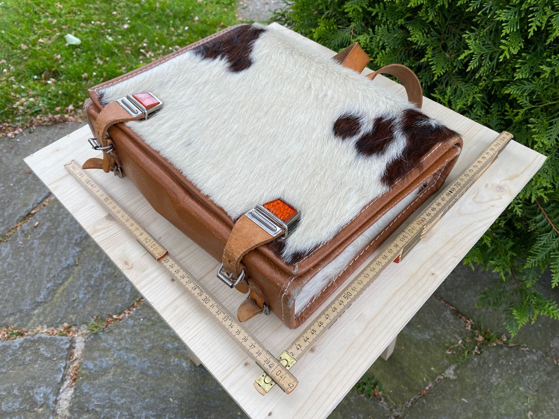 Rucksäcke: schöner Vintage Schulranzen mit Fell – Gebraucht aus Feldbach von Fea1 9