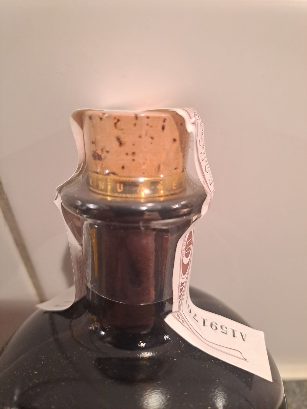 Monkey 47 Spirituosen: Monkey 47 Gin Distiller's Cut 2013e mit Goldring und Box – Neu und originalverpackt aus Elsau von Kellerraeumung 5