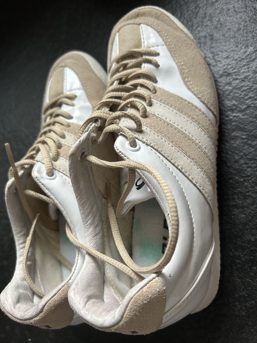 Chaussures femmes: Sneakers Blend Damen Grösse 38 – D'occasion à Emmen par Carbru 2