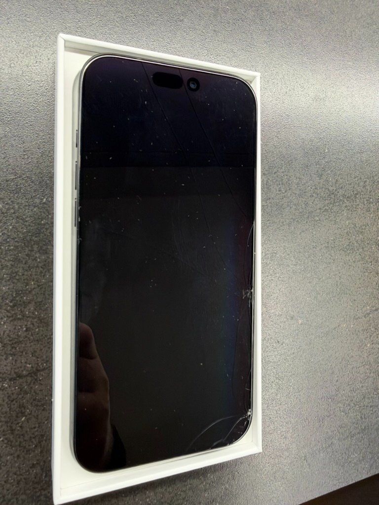 Apple Portables: iPhone 16 Pro Max 256GB – D'occasion à Adligenswil par Nlrela 1