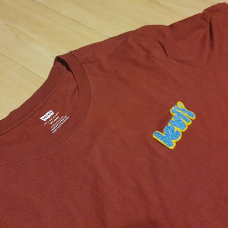 Levi's T-Shirt Grösse L Gut Zustand Wein/Rot