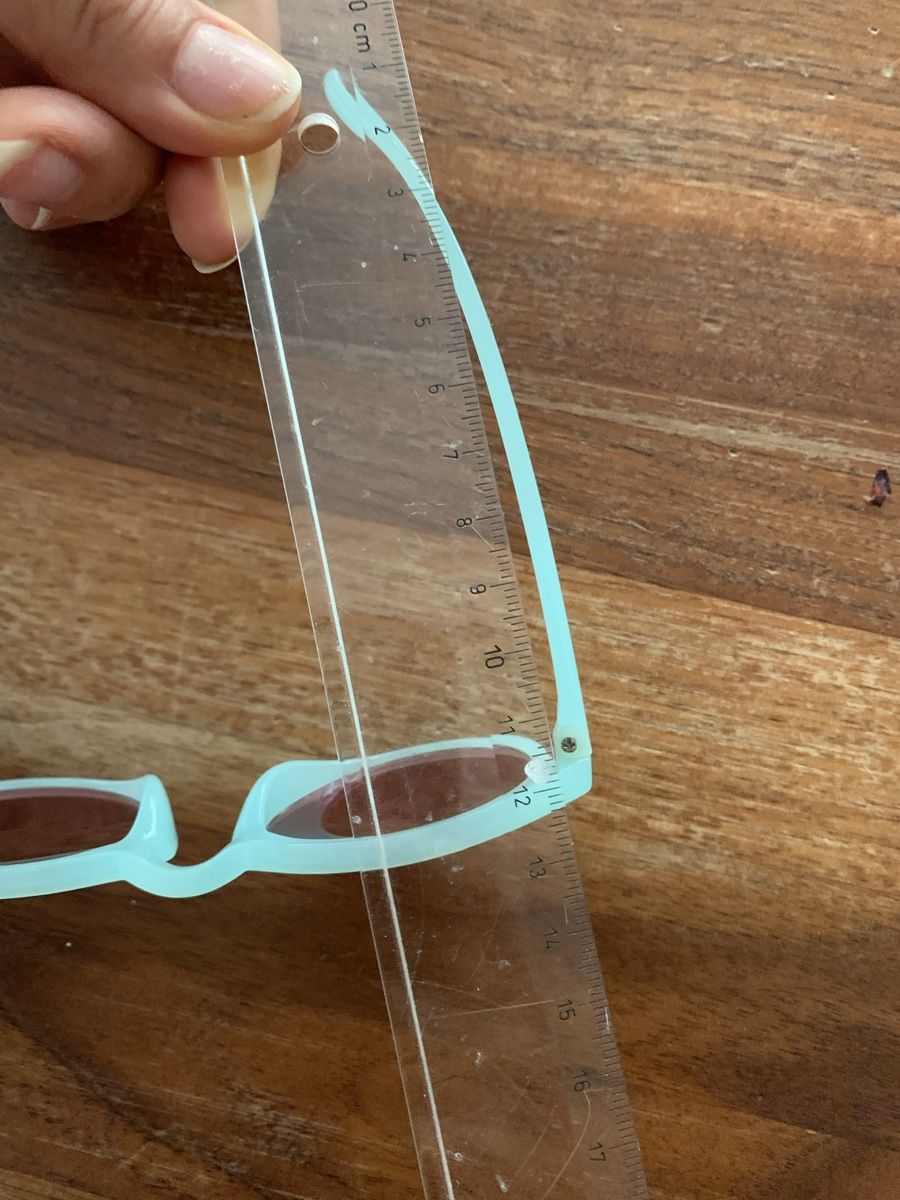 Lunettes & Verres: Sonnenbrille Kinder 2Stk – D'occasion à Ostermundigen par des_t9vv 2