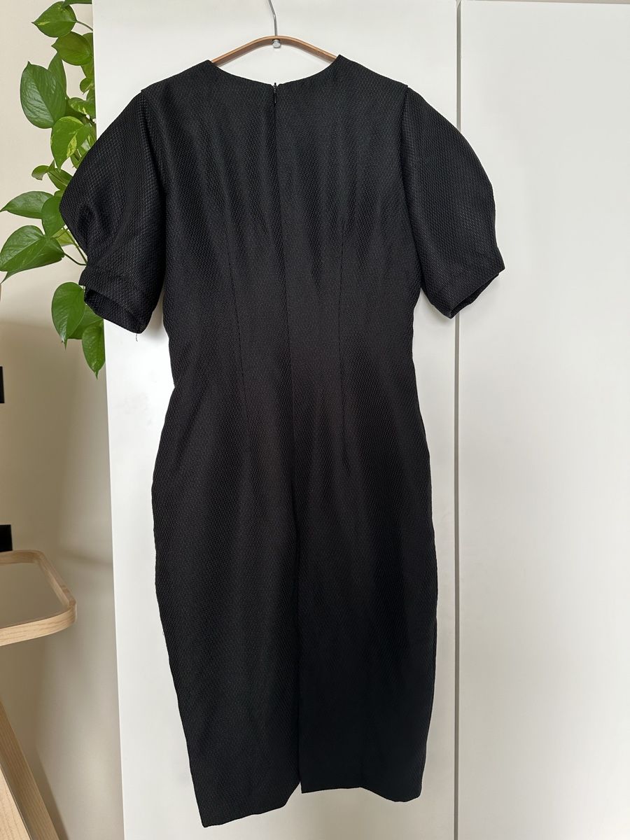 Kleider: Schönes Kleid wenig getragen – Gebraucht aus Naters von nhu_7xwg 1