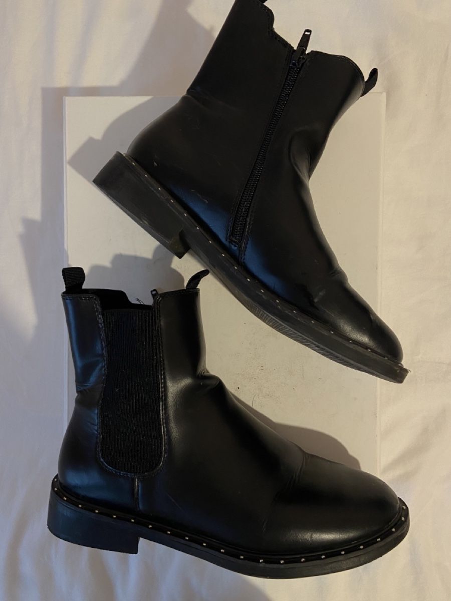 Zara Scarpe da donna: Bottines en cuir noir Zara – Usato da Chêne-Bougeries venduto da sor_9rzp 5
