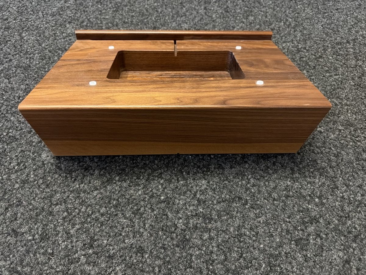 Altro per computer & reti: Holz Tabletständer aus Nussbaumholz – Nuovo (secondo la descrizione) da Thun venduto da BanjoDan 2