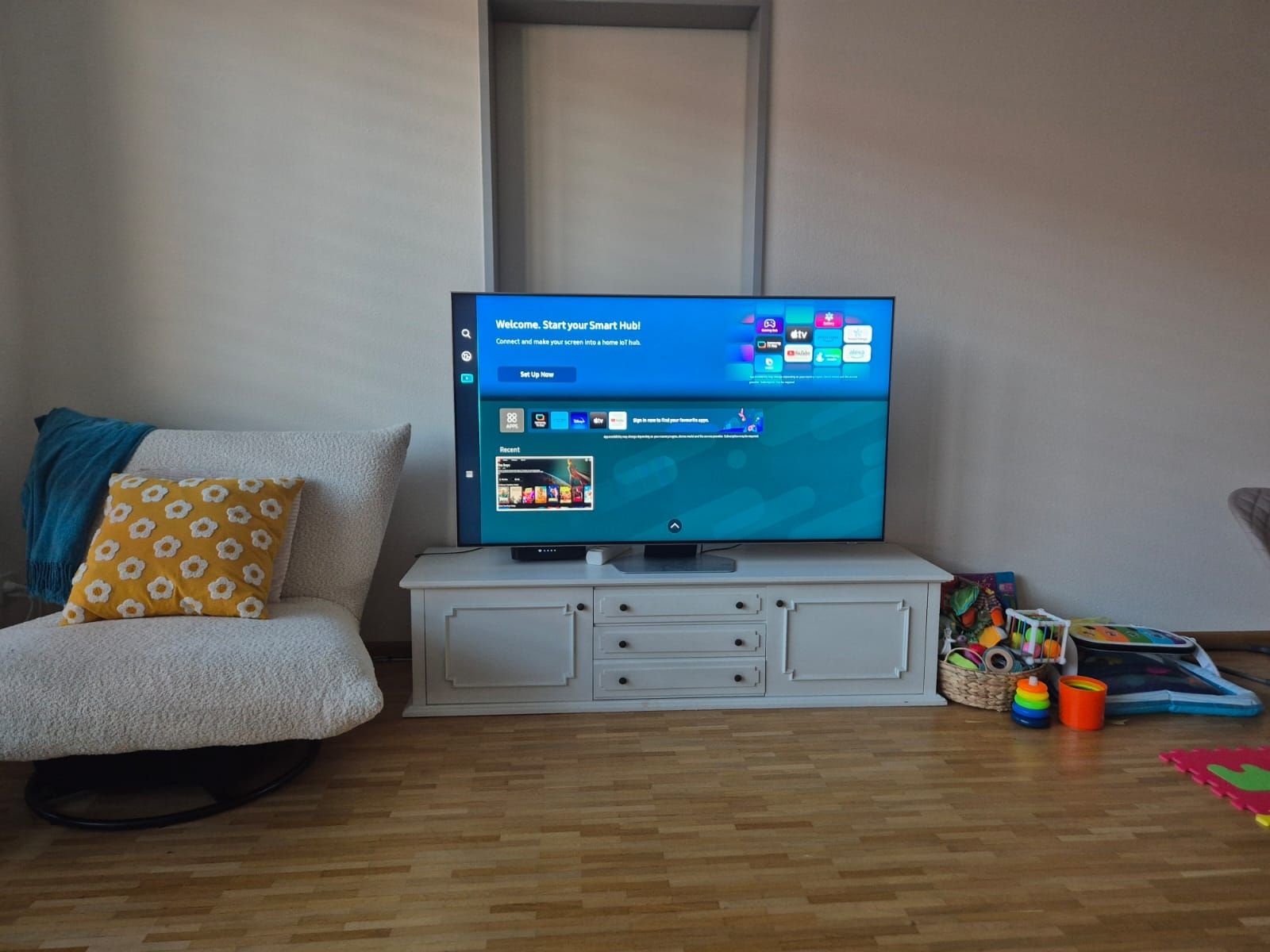Mobili TV: TV stand cabinet - solid wood – Usato da Basel venduto da vin_xf9k 2