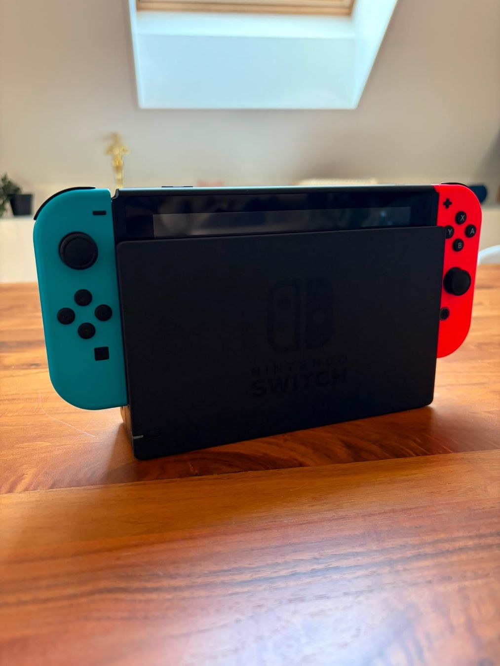 Nintendo Konsolen: Nintendo Switch & Mario Controller wie neu – Gebraucht aus Winterthur von nad_2xcr 4