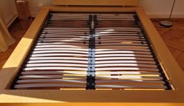 Double bed frame wood Holz Bett Lattenrost wie neu 160
